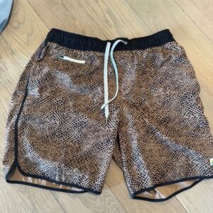 Men's Vuori Shorts - Size M
